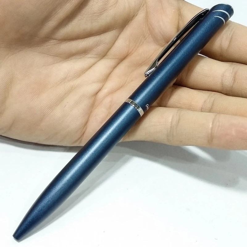 Bút Bi Kim Loại Cao Cấp Pentel BL2007 Thân Xanh, Nắp Vặn Sang Trọng