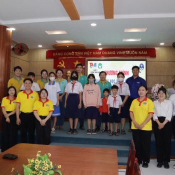 ECOBOOK THAM GIA CHIẾN DỊCH XUÂN TÌNH NGUYỆN 2025 CÙNG TRƯỜNG ĐẠI HỌC VĂN HIẾN